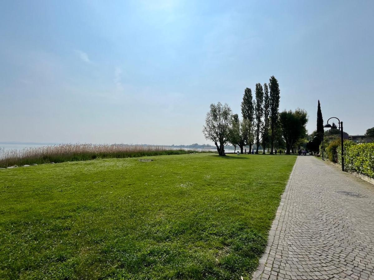 Residence Virgilio Sirmione Exteriér fotografie